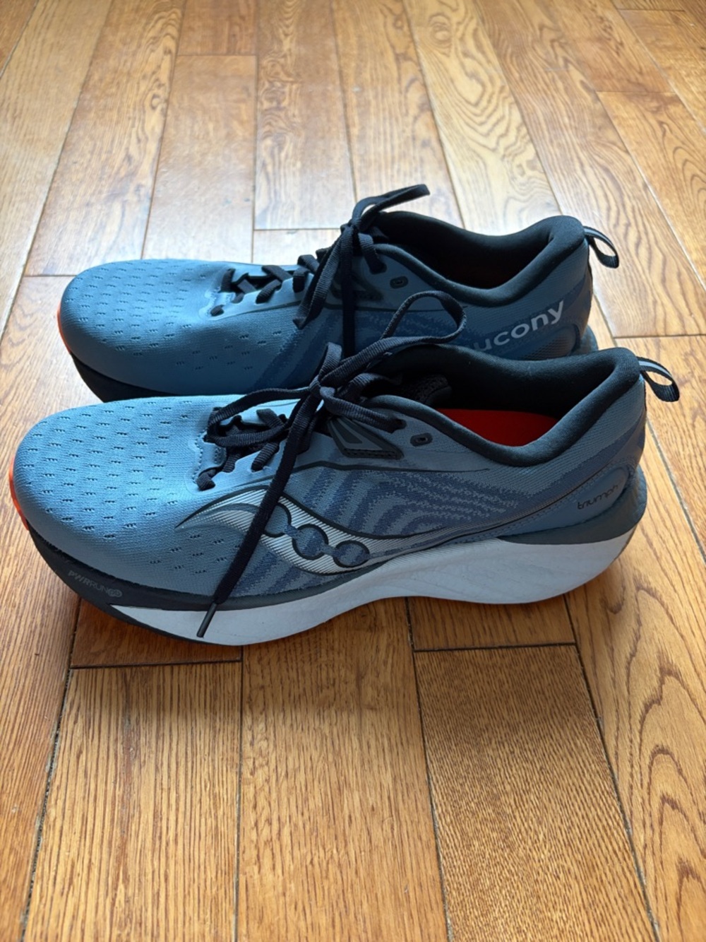 Saucony Triumph 22 Men’s performance running shoe